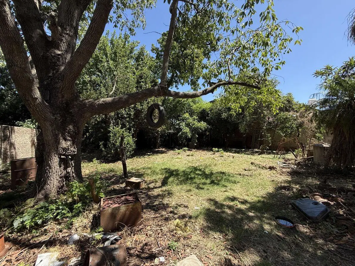 Lote interno apto PB + 2 pisos uso comercial o vivienda 5