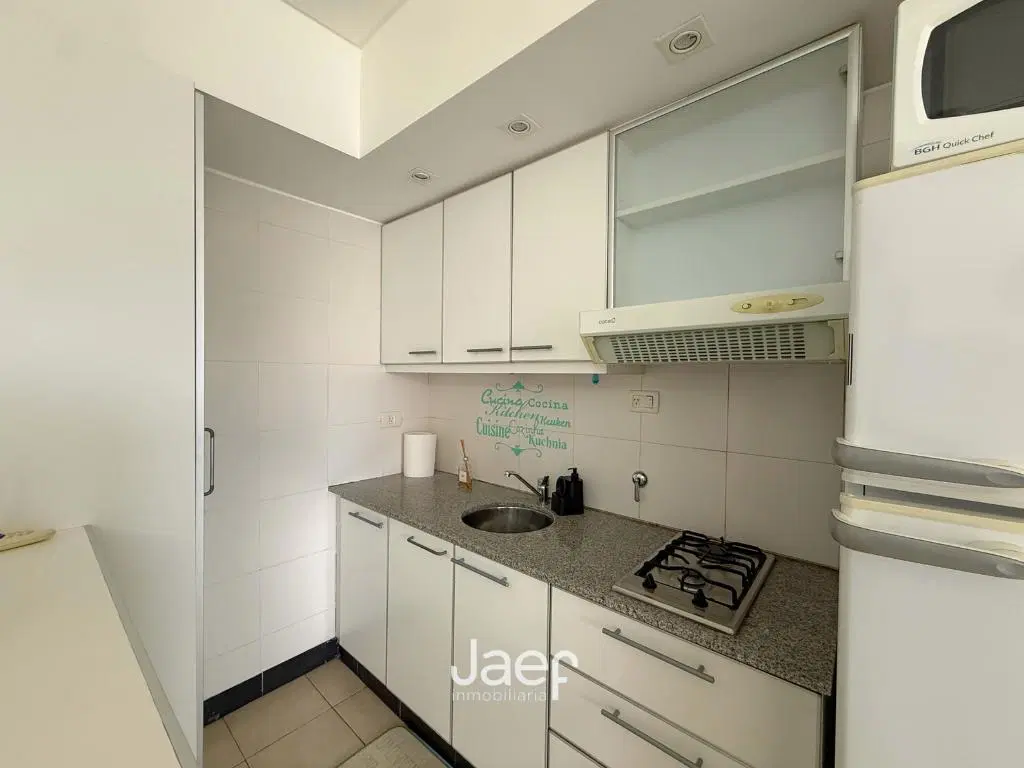 Departamento 1 dormitorio al frente equipado en Lourdes 1
