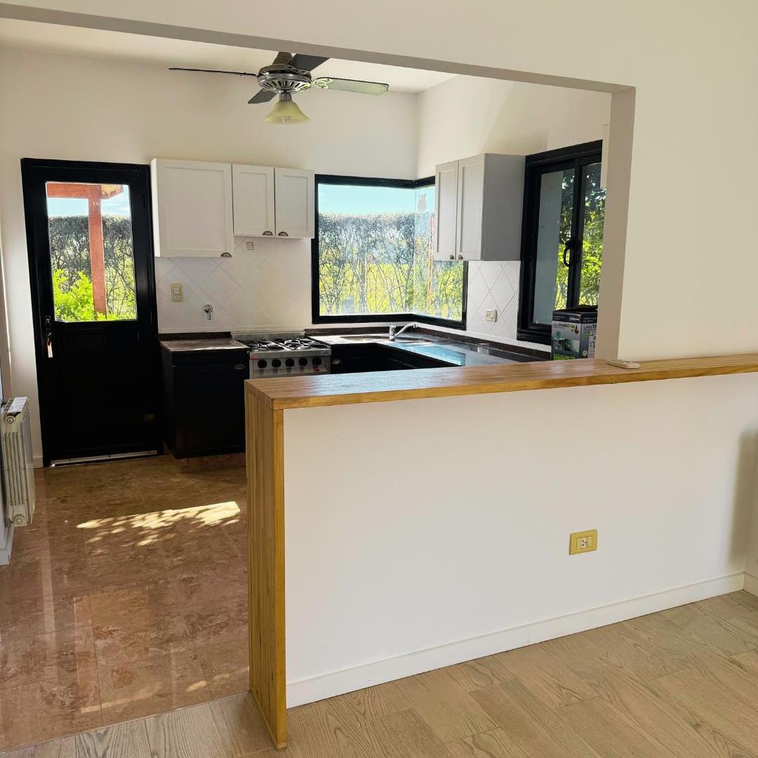 Foto de Casa 3 dormitorios con pileta barrio privado Funes Hills Cadaques, imagen 3