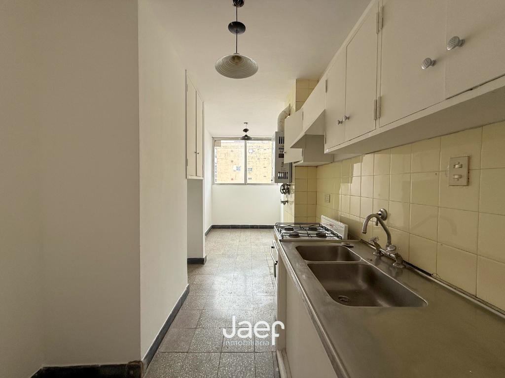 Foto de Amplio departamento 1 dormitorio + comodín/escritorio, al frente con, imagen 3