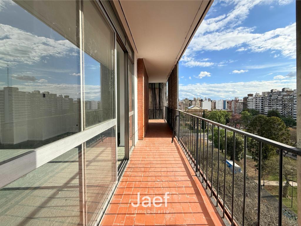 Foto de Amplio 2 dormitorios con balcón a Plaza Sarmiento 9A, imagen 4