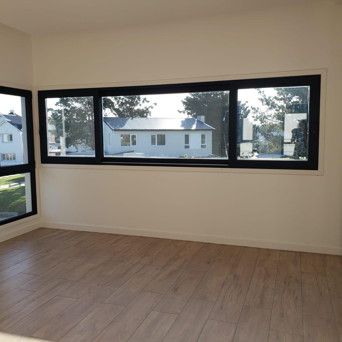 Foto de Casa en Venta Cuatro Ambientes, Zona Rumenco Joven., imagen 5