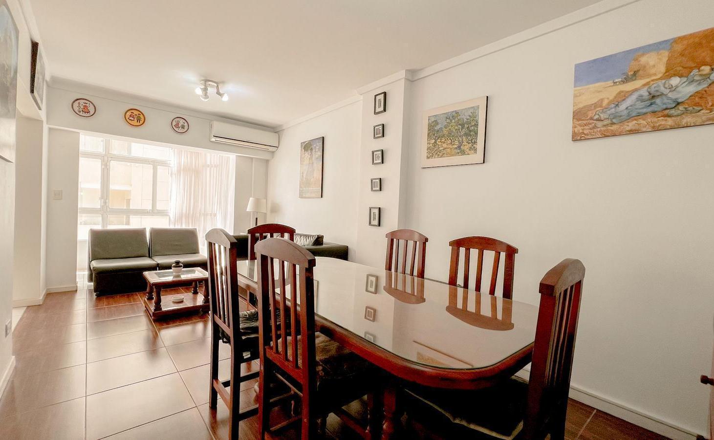 Departamento tres ambientes. Lateral. Viamonte 2100. Venta
