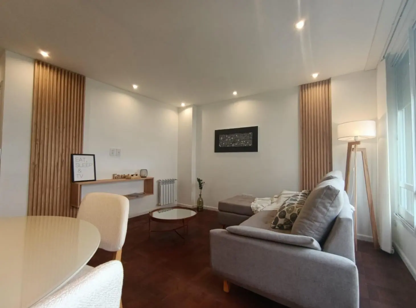 Departamento en Venta Tres Ambientes al frente, Zona Plaza Colon. 4