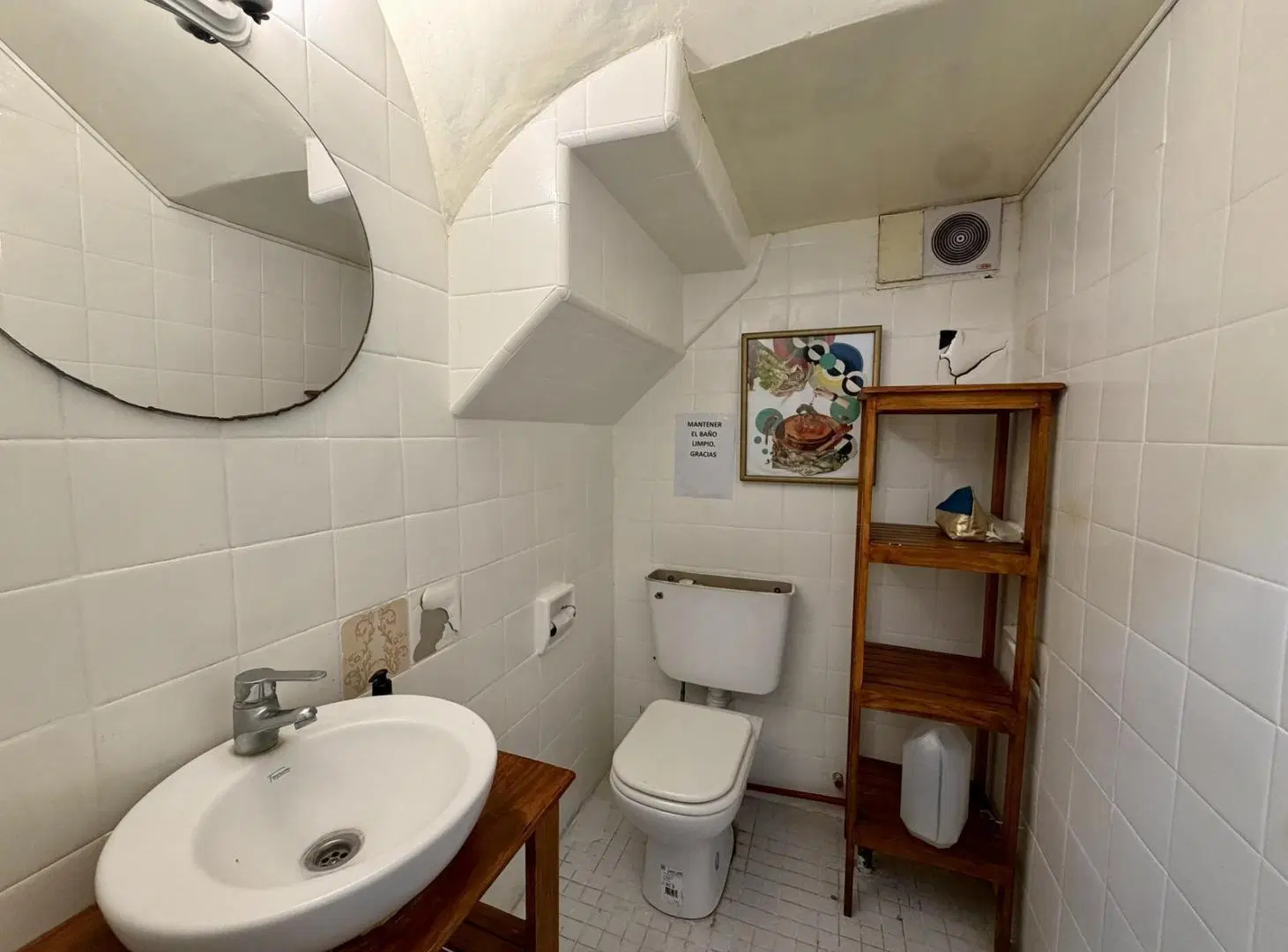 Casa cuatro ambientes. Brown y Mendoza. Stella Maris. Alquiler profesional. 5