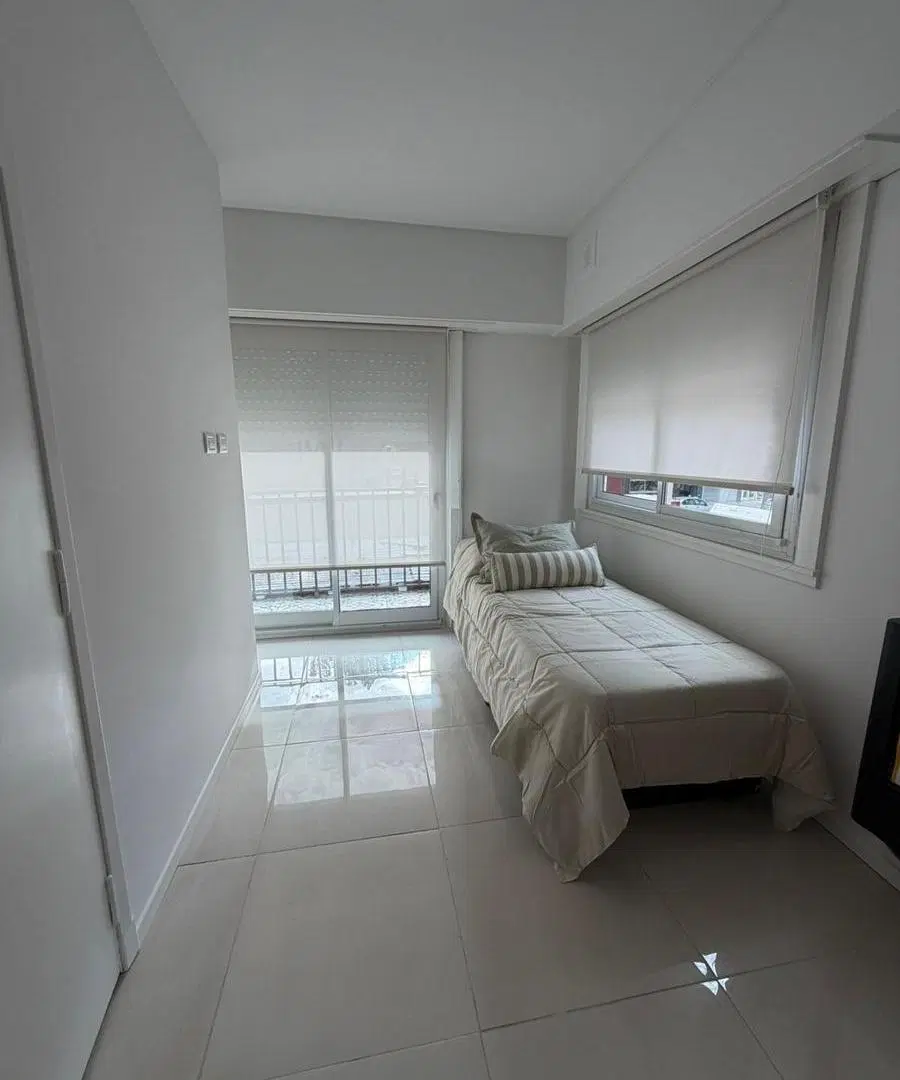 Departamento en Venta Tres Ambientes, al frente con balcon, Zona Centro. 5