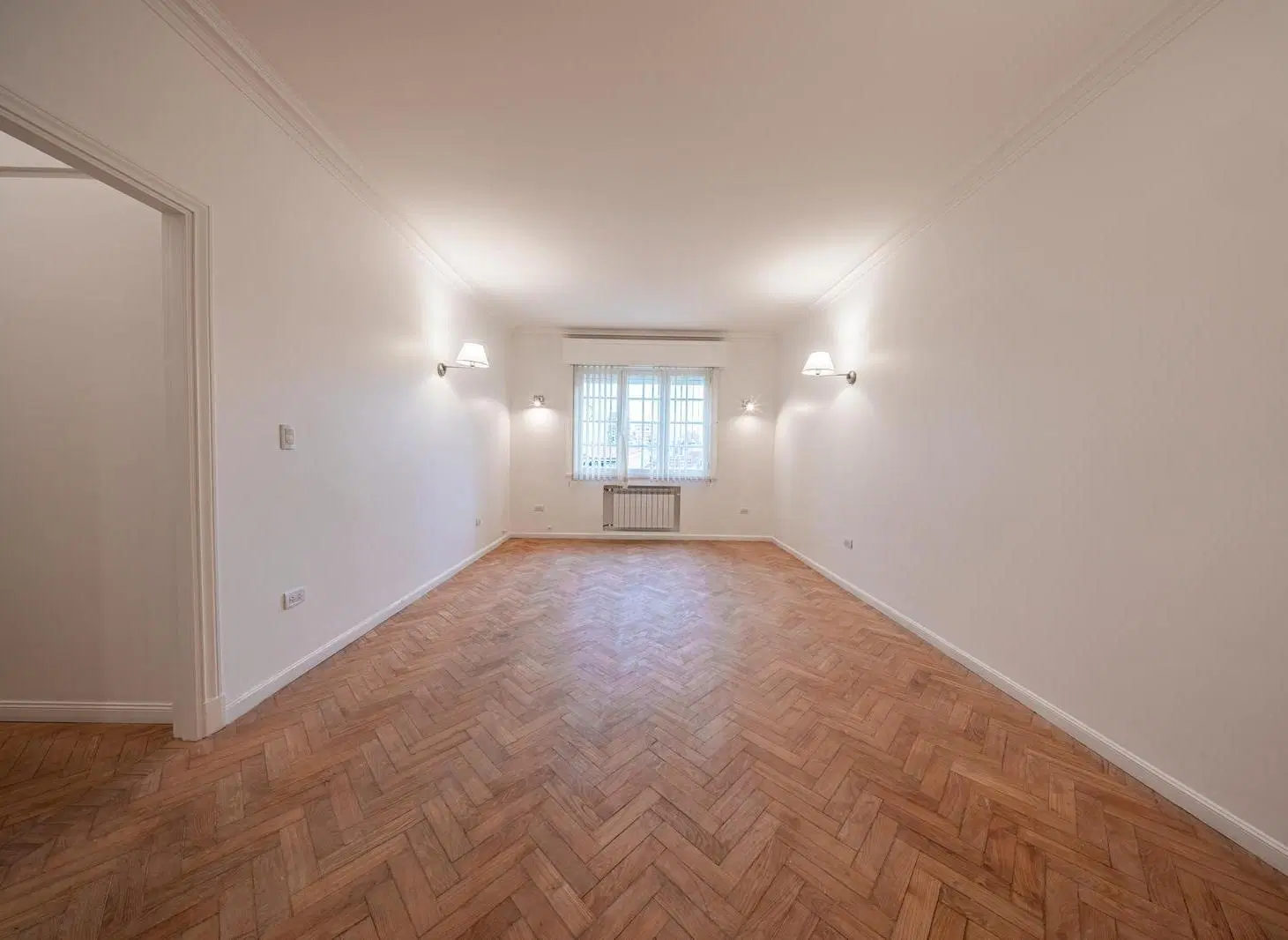 Departamento cuatro ambientes reciclado. Macrocentro. Venta 3