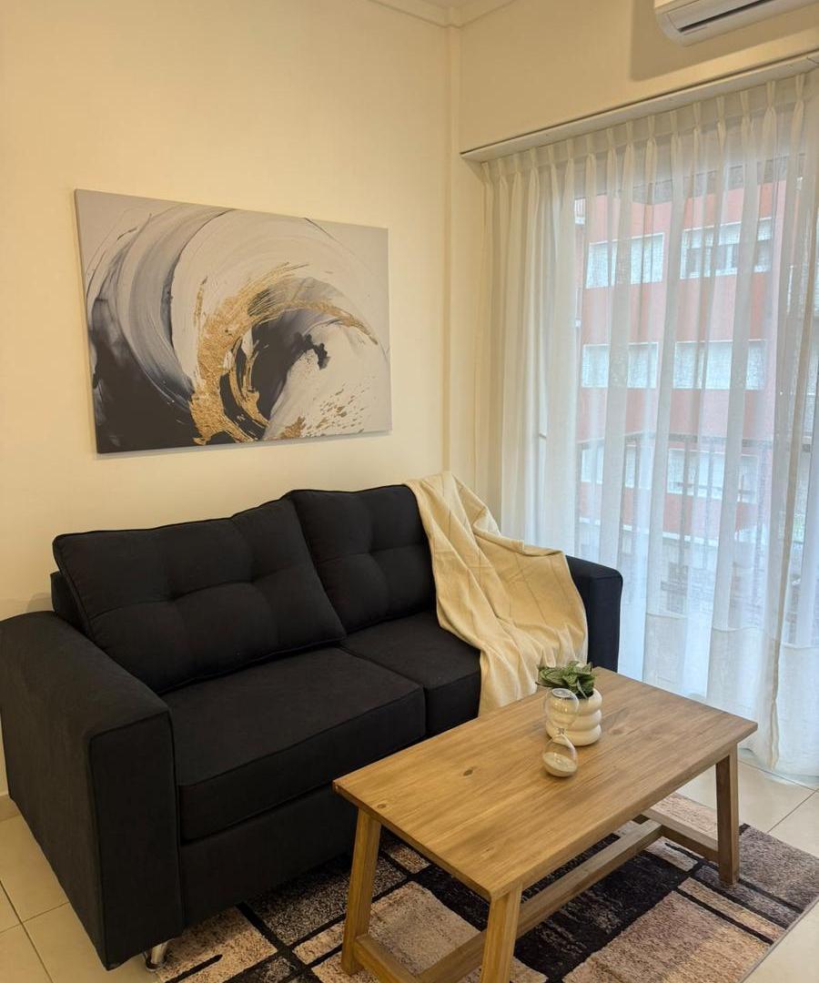 Departamento en Venta Dos Ambientes al frente, con balon Zona Plaza Colon