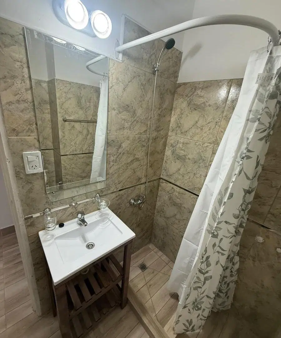 Departamento en Venta Dos Ambientes, al frente Zona Paseo Aldrey. 4