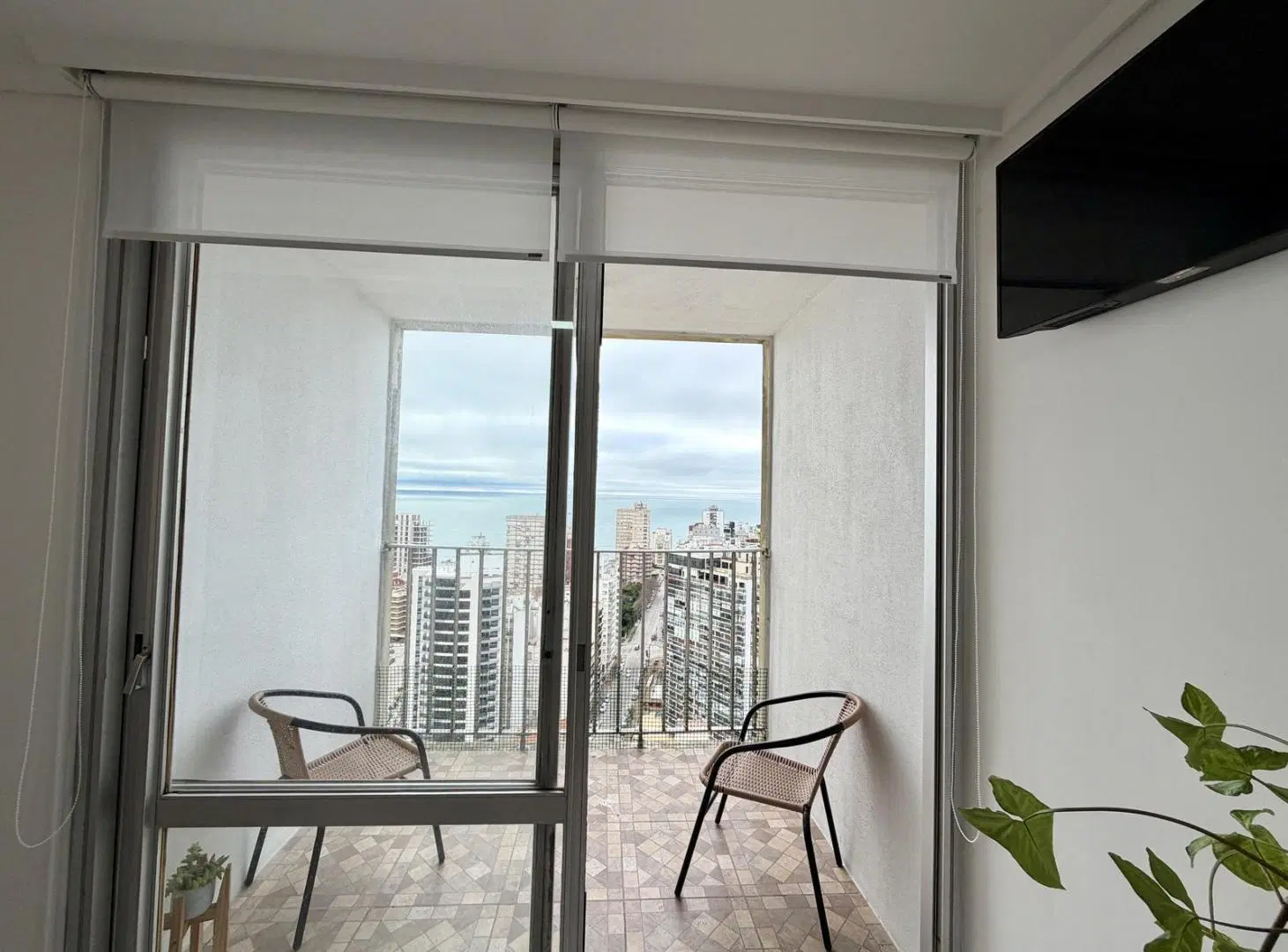 Departamento Monoambiente vista al Mar. Edificio Havanna. Reciclado. Venta 2