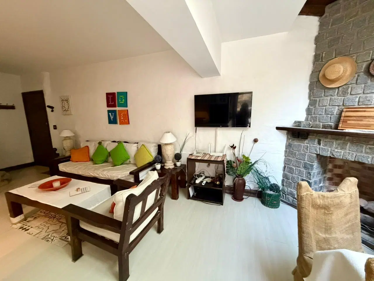 Departamento 3 ambientes con patio y cochera. Alquiler. Playa Grande 1