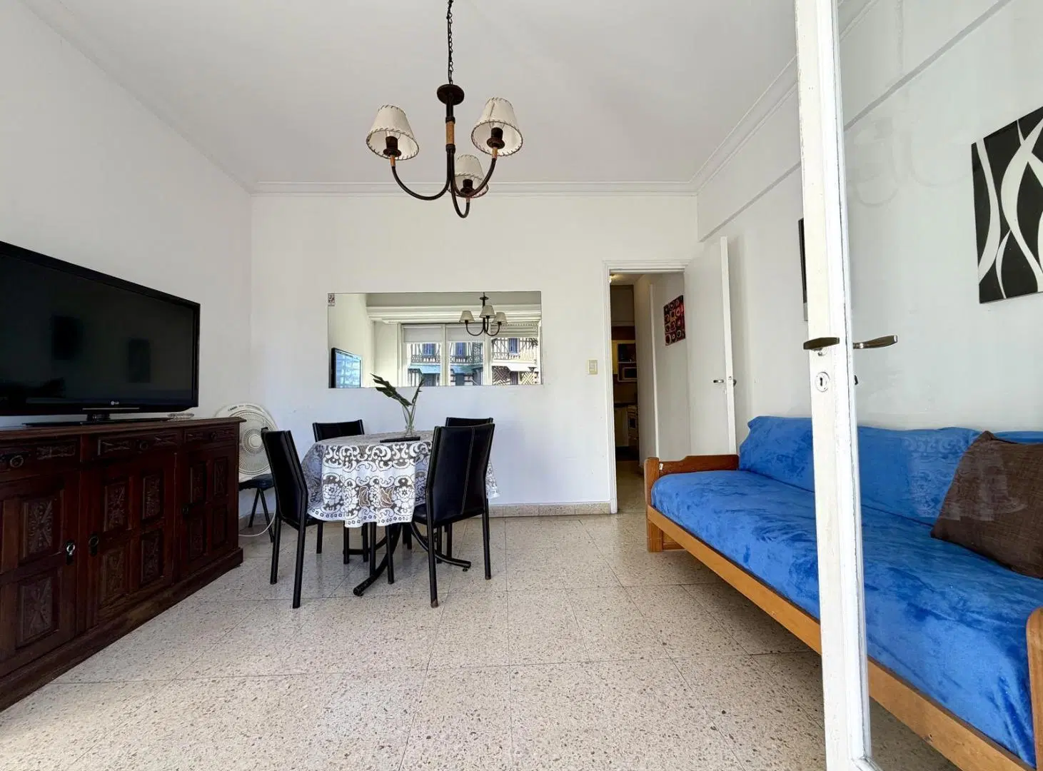Departamento 2 ambientes a la calle con balcón. Loma de Colón. Stella Maris. Venta 1