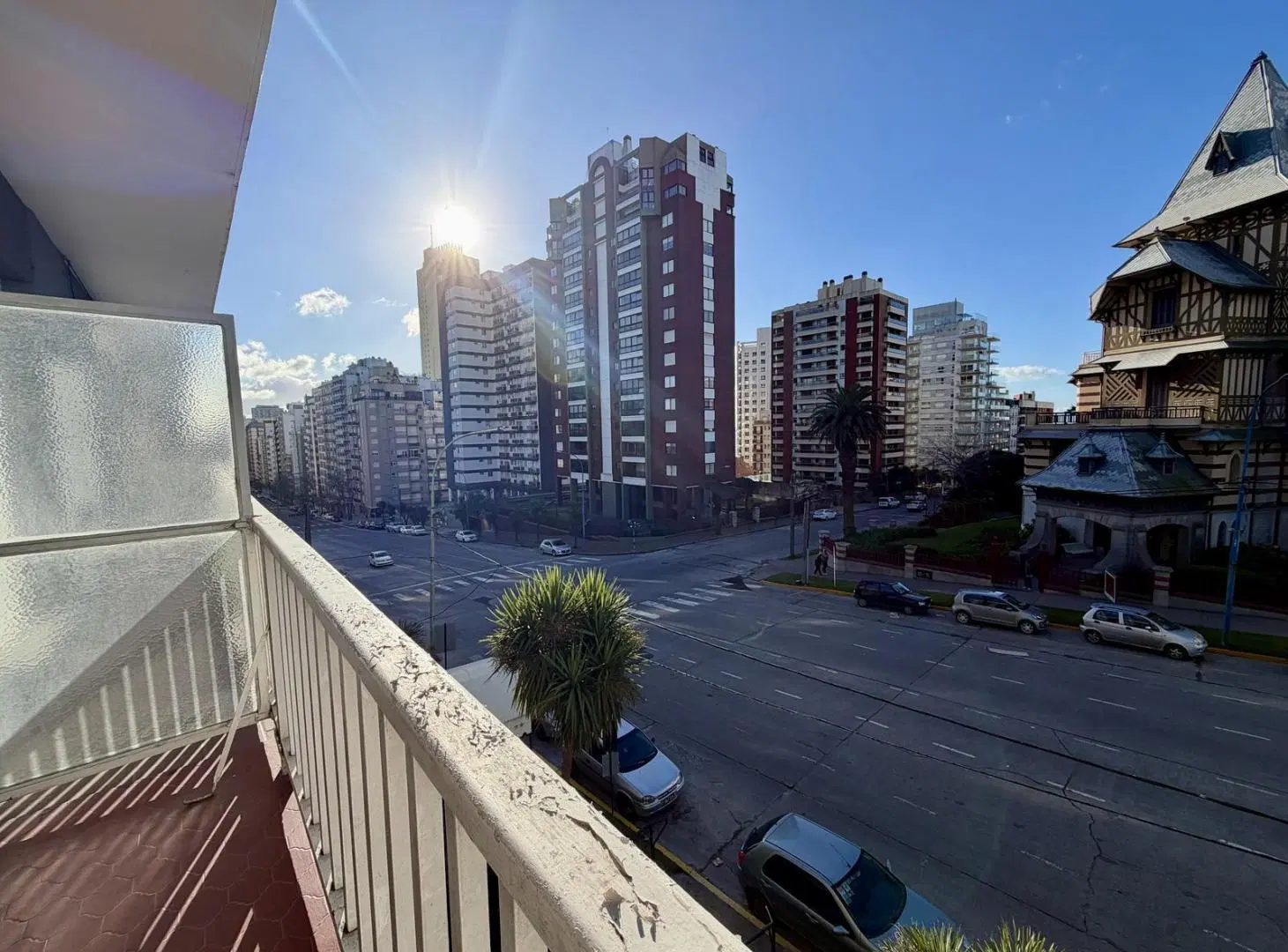 Departamento 2 ambientes a la calle con balcón. Loma de Colón. Stella Maris. Venta 3
