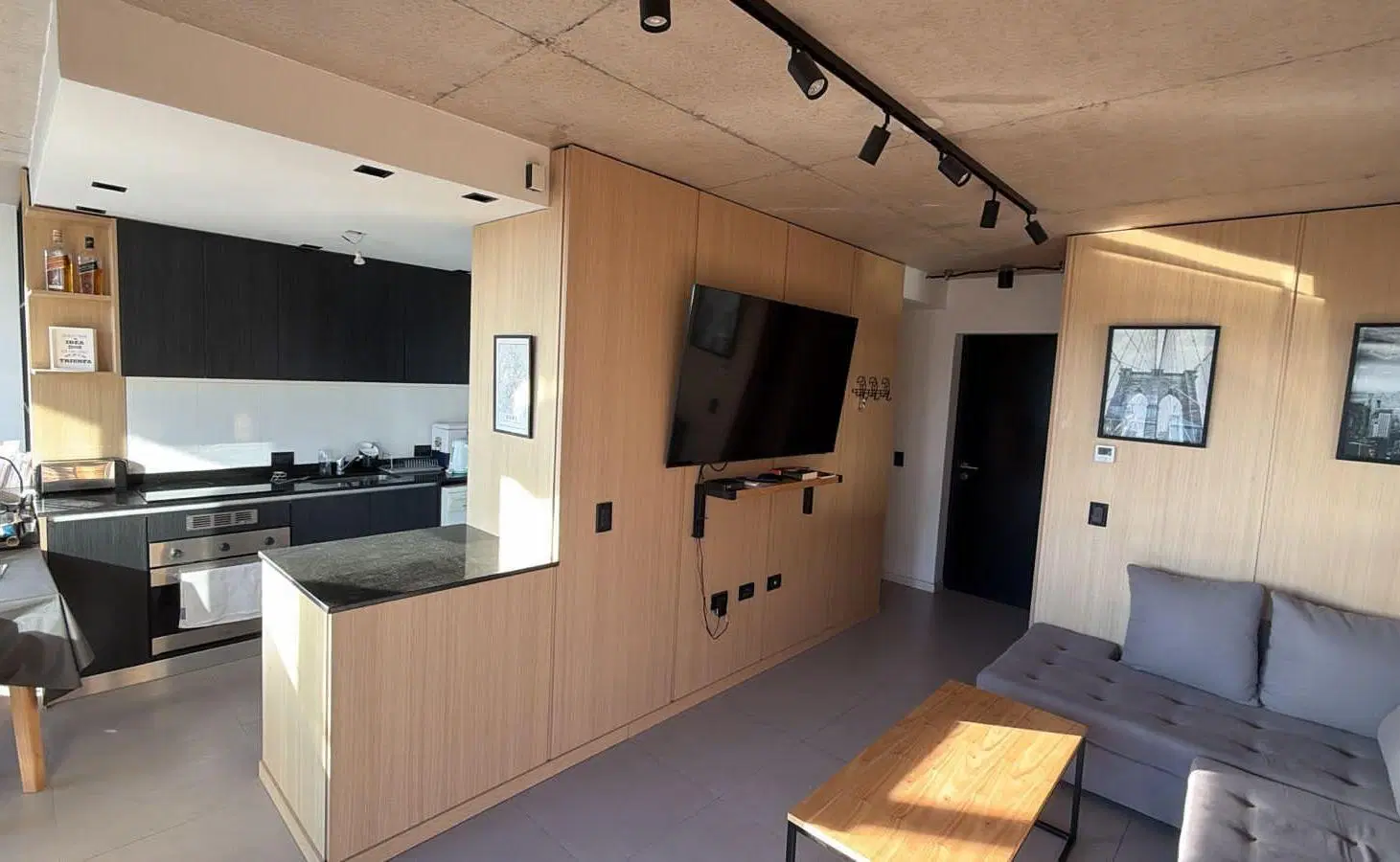 Departamento en Venta Semipiso Tres Ambientes al contrafrente, Zona Paseo Aldrey 3