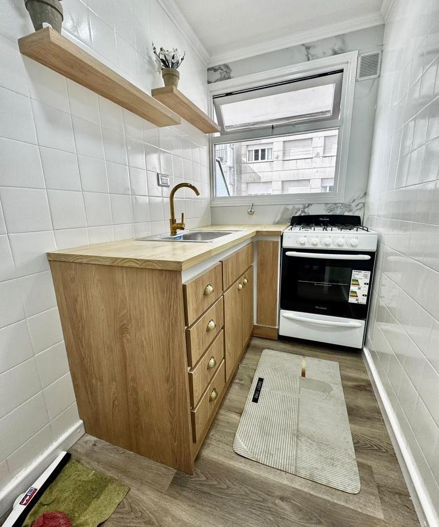 Foto de Departamento un ambiente. lateral. Corrientes 1500. Venta., imagen 3