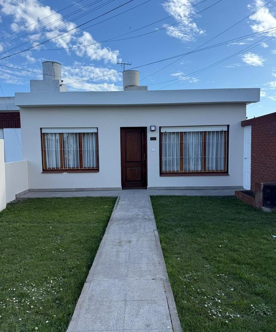 Foto de Casa tres ambientes. San Salvador 9200. Venta., imagen 2