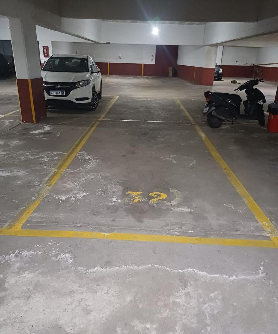 Foto de Cochera en Venta Zona Plaza Colon, imagen 1