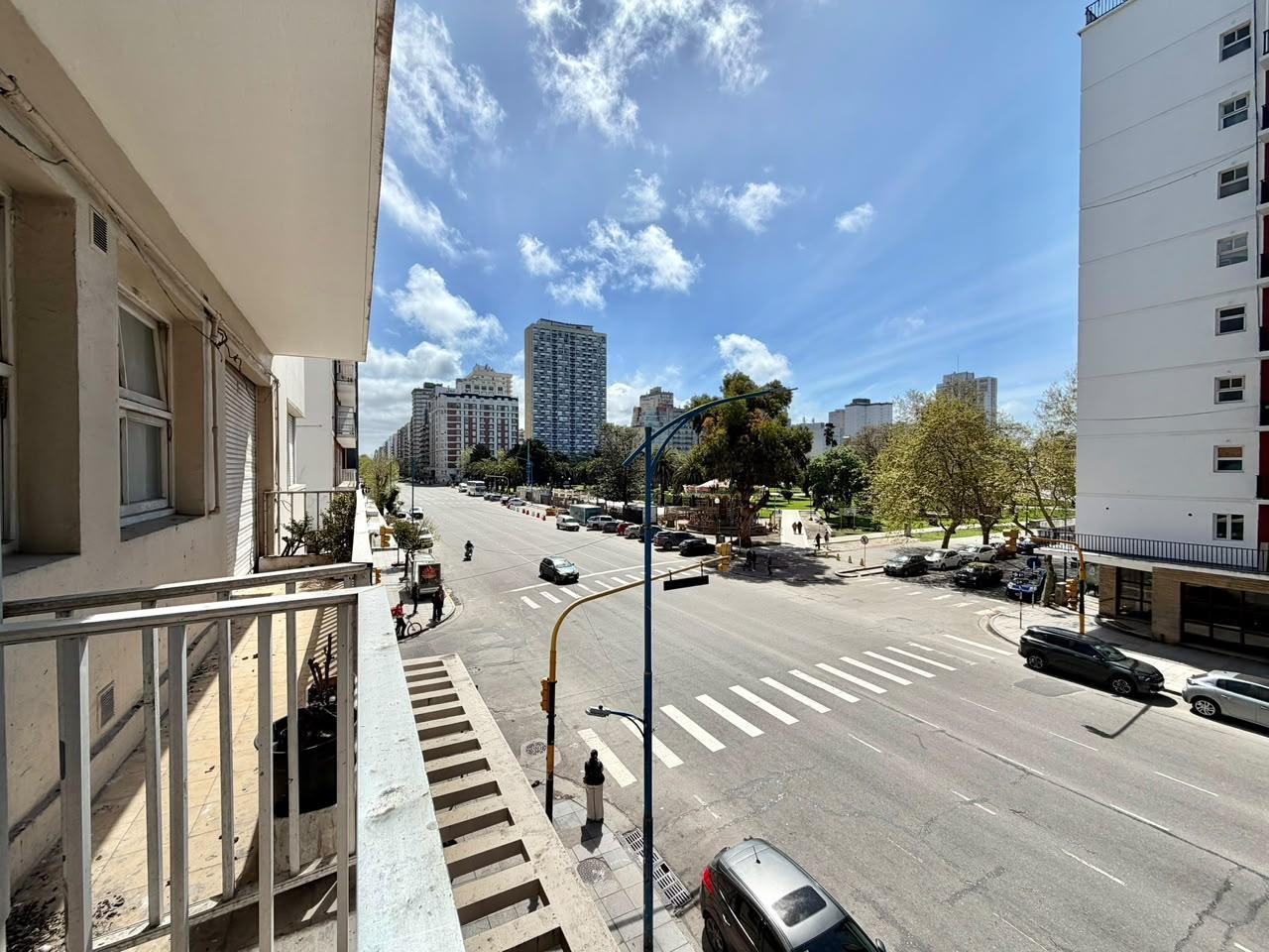 Foto de Departamento en Venta Tres Ambientes al Frente con Balcon, Zona Plaza, imagen 3