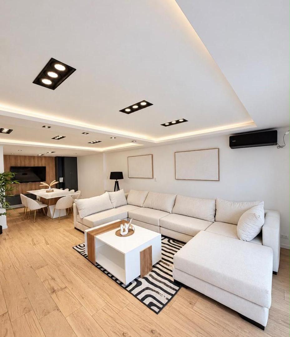 Foto de Departamento en Venta Cuatro Ambientes, con vista Lateral, Zona Plaza, imagen 4