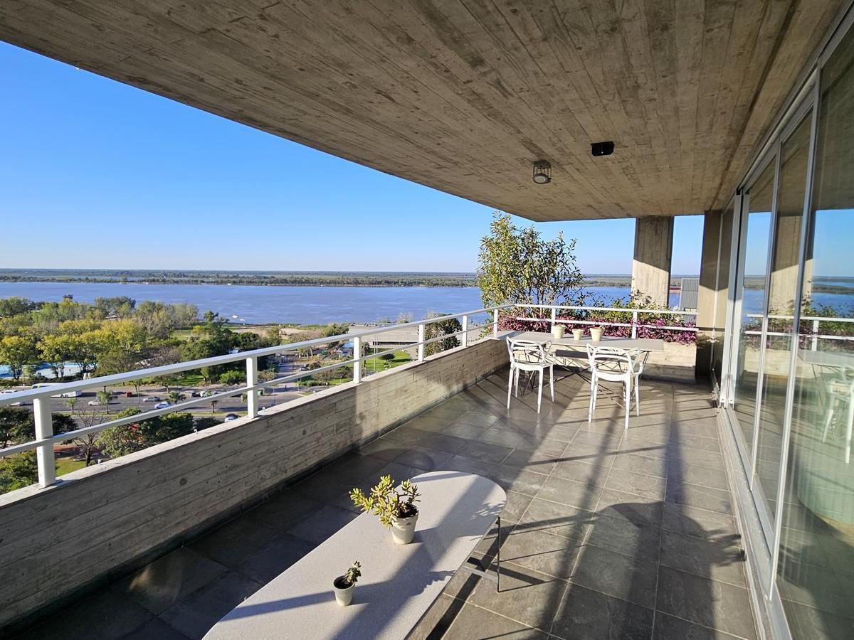 Departamento en Alberdi 5