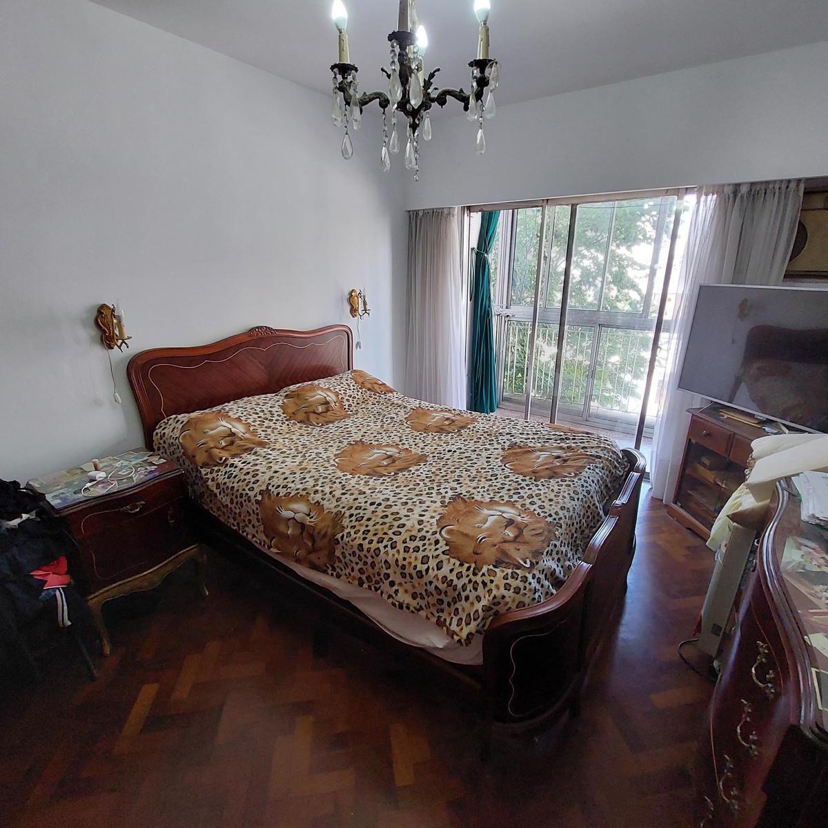 Departamento de Tres Dorm. en Venta 1