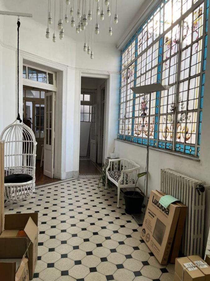 Venta de Casa de Cinco Dorm. Zona Centro a m del Rio 1