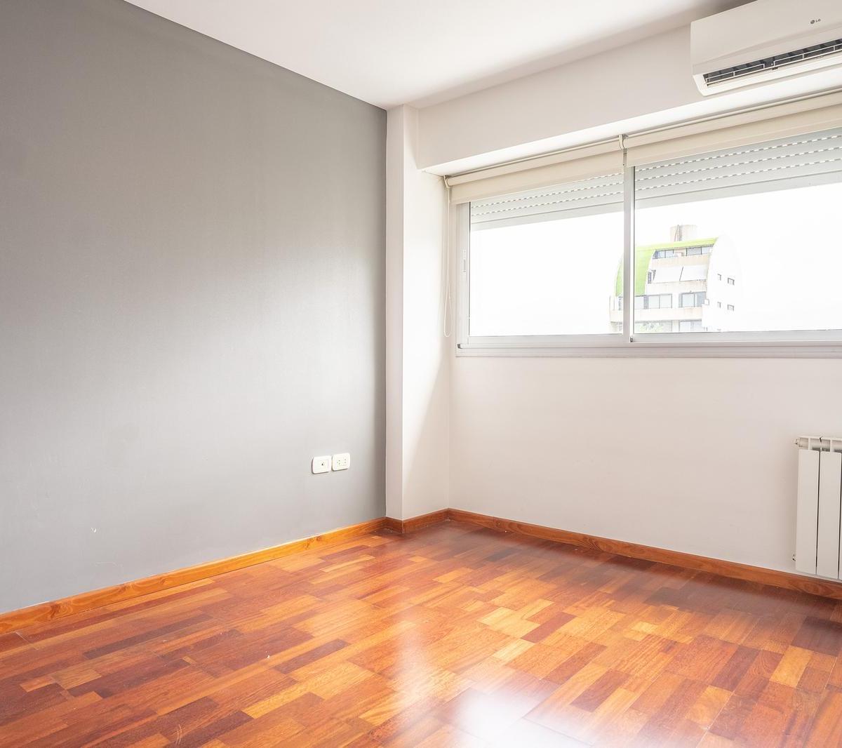 Hermoso Departamento a m del Río 5