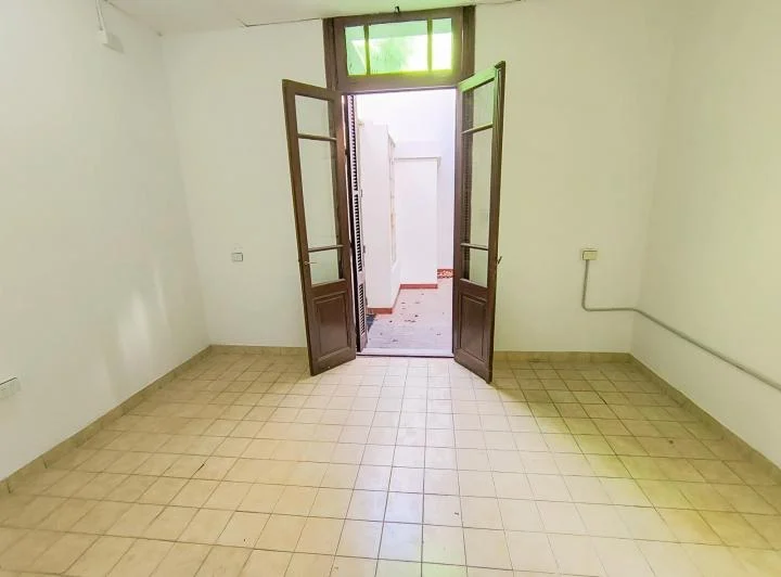 Amplia casona comercial e institucional en alquiler 5