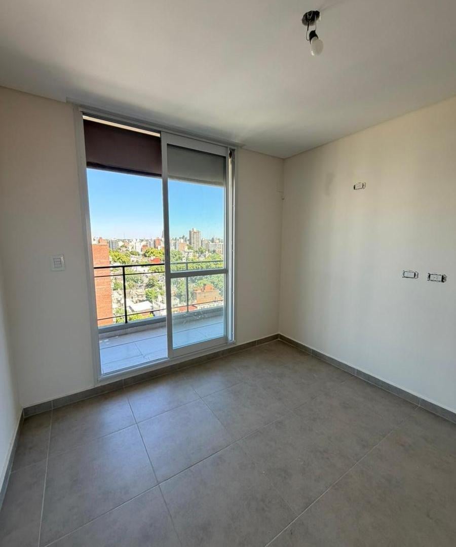 DEPARTAMENTO DE UN DORMITORIO CON COCHERA EN ALQUILER