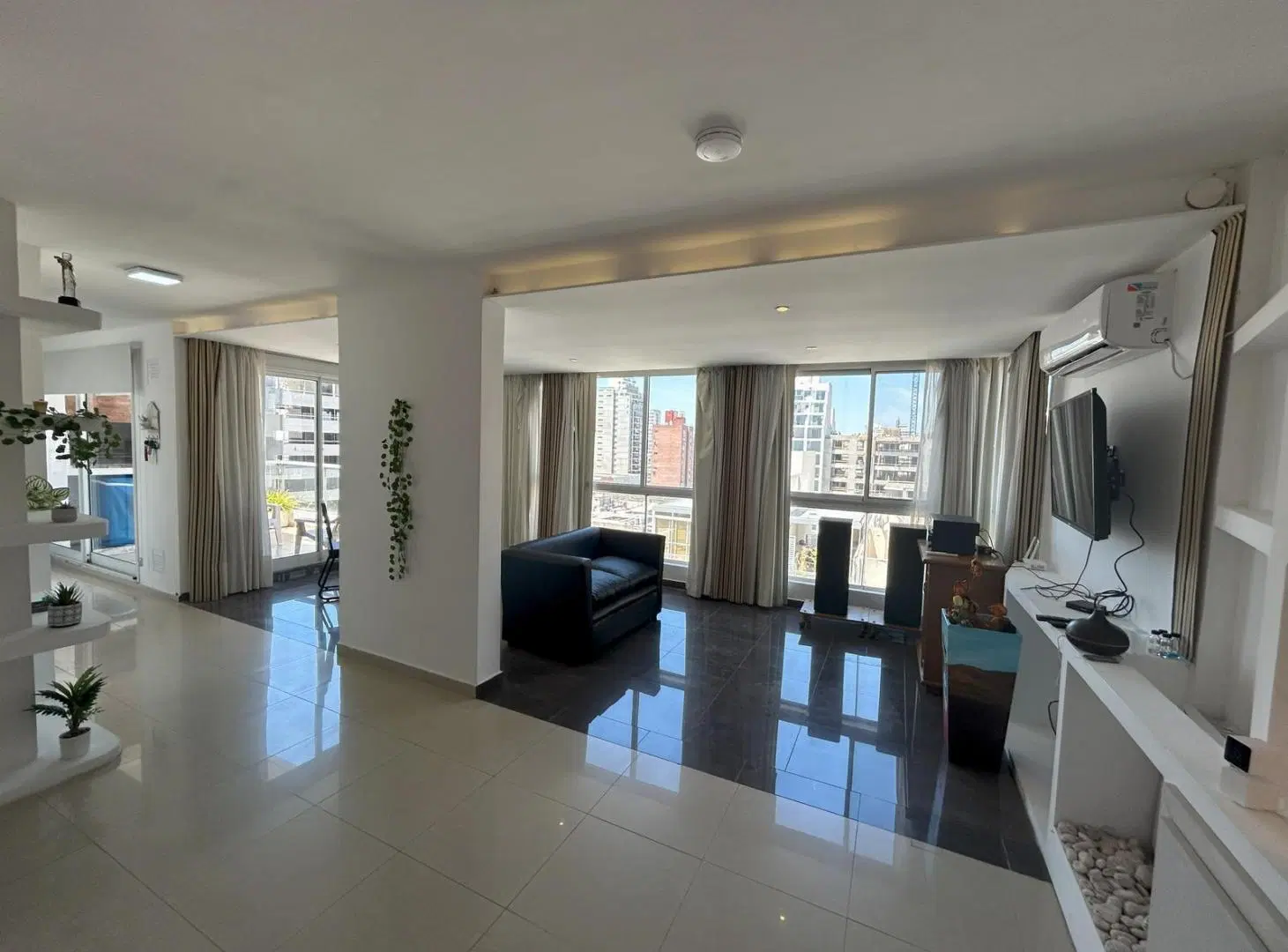 Departamento exclusivo a metros del rio en alquiler temporario 2