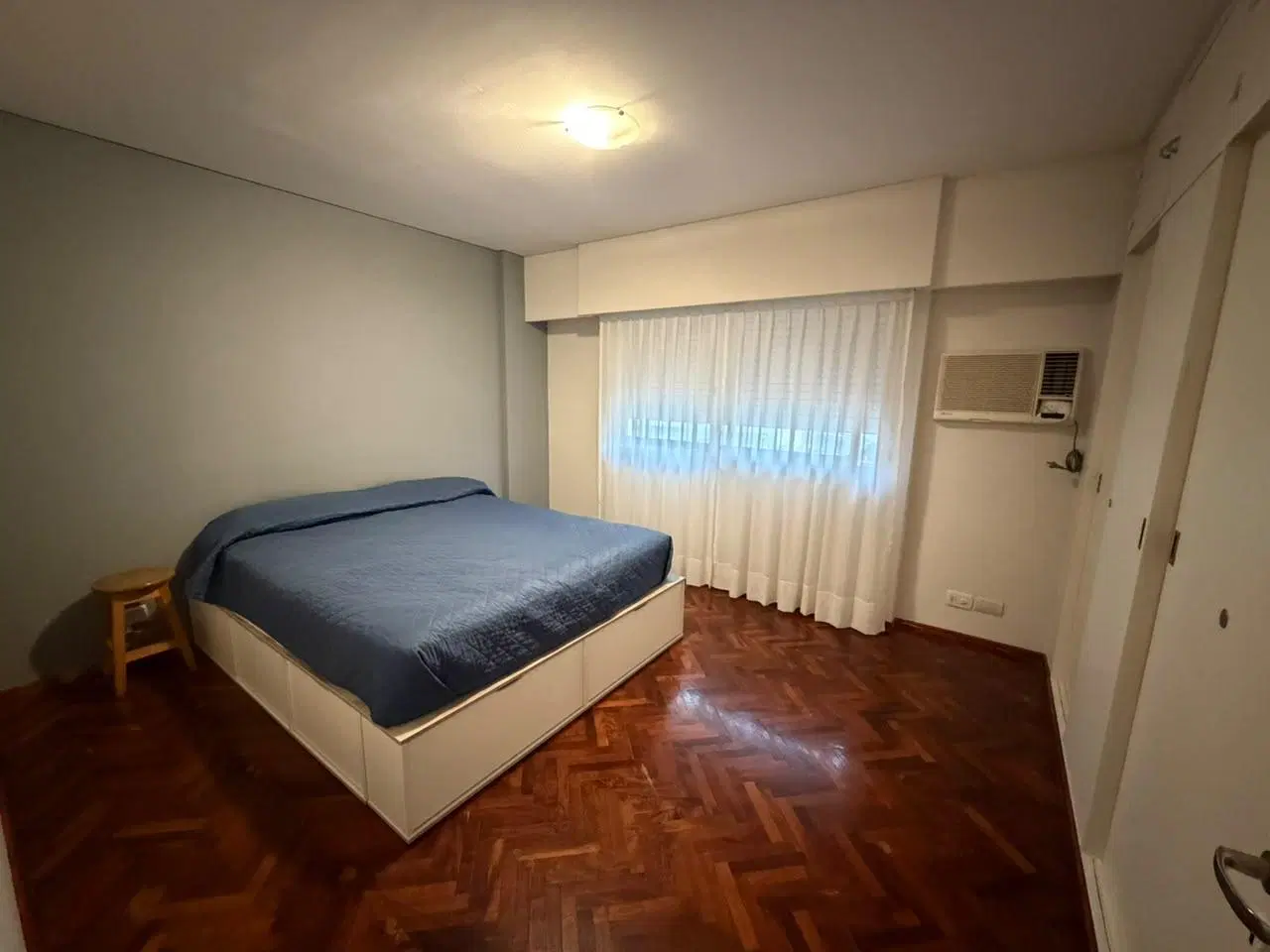 Departamento de tres dormitorios con cochera en venta 4