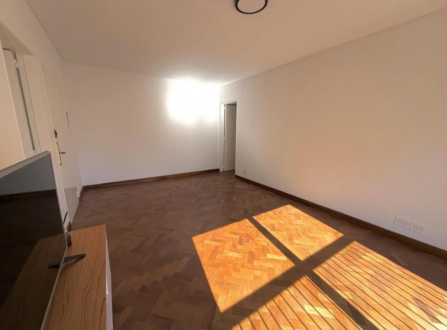 Departamento de tres dormitorios con cochera en venta 3