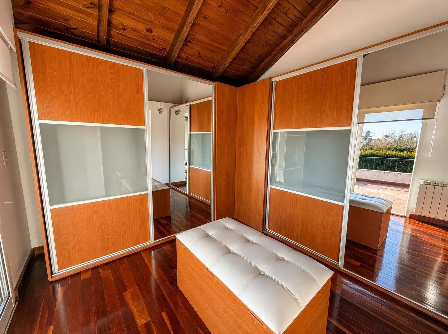 Casa en san marino - Funes Hills 8