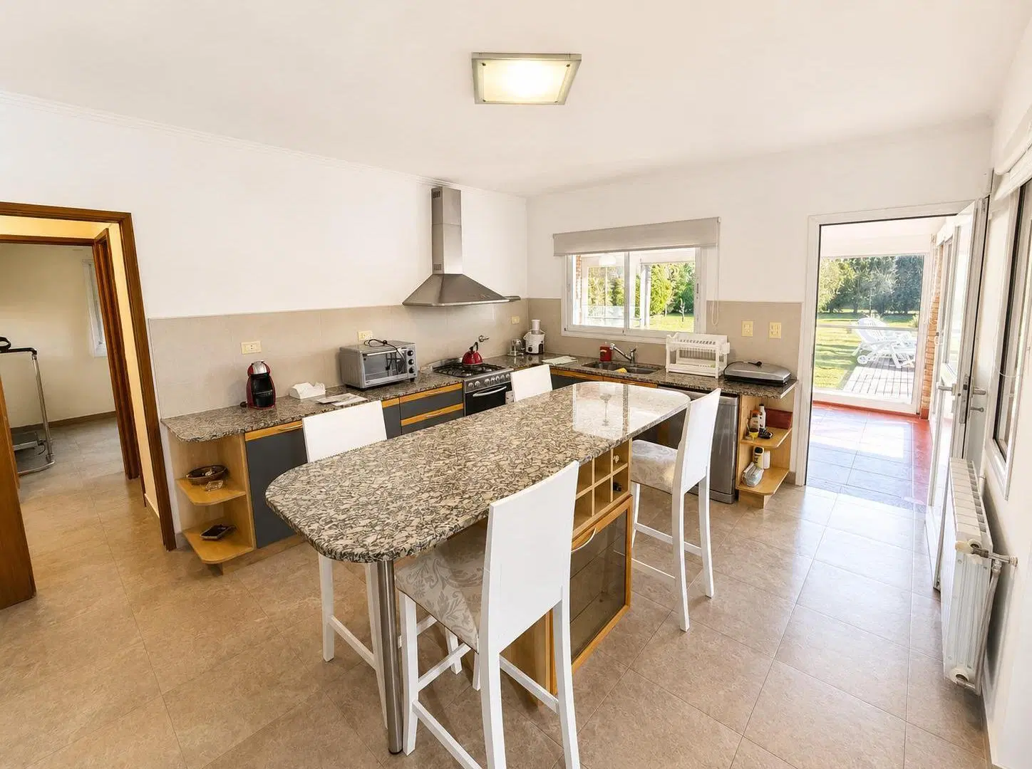 Casa en san marino - Funes Hills 8