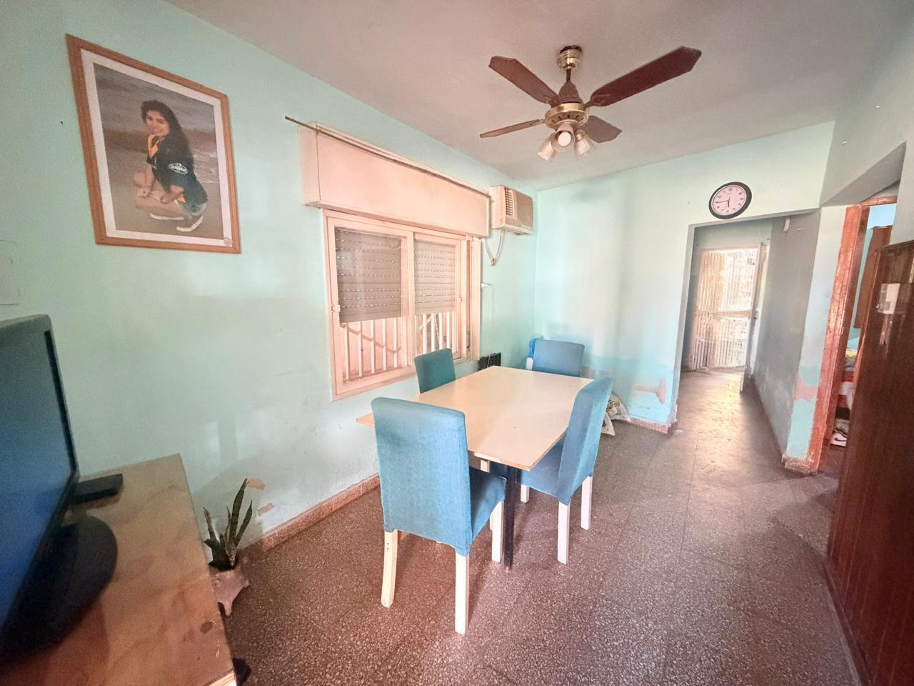 Foto de Casa de dos dormitorios con garange y patio, imagen 1