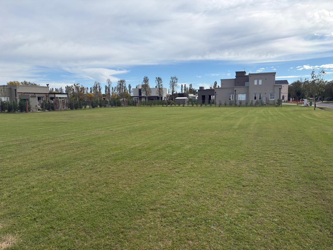 Foto de Terreno de 1000m2 en Haras de Funes, imagen 2