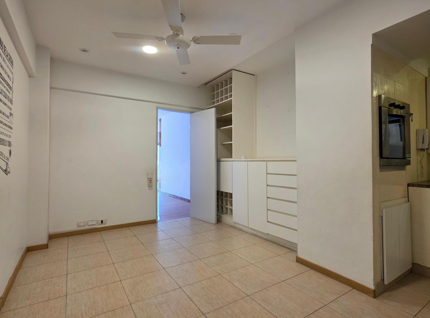 Las Cañitas Premium: 4 Ambientes con Palier Privado. Piso 6 . Con cochera y Excelente Luminosidad