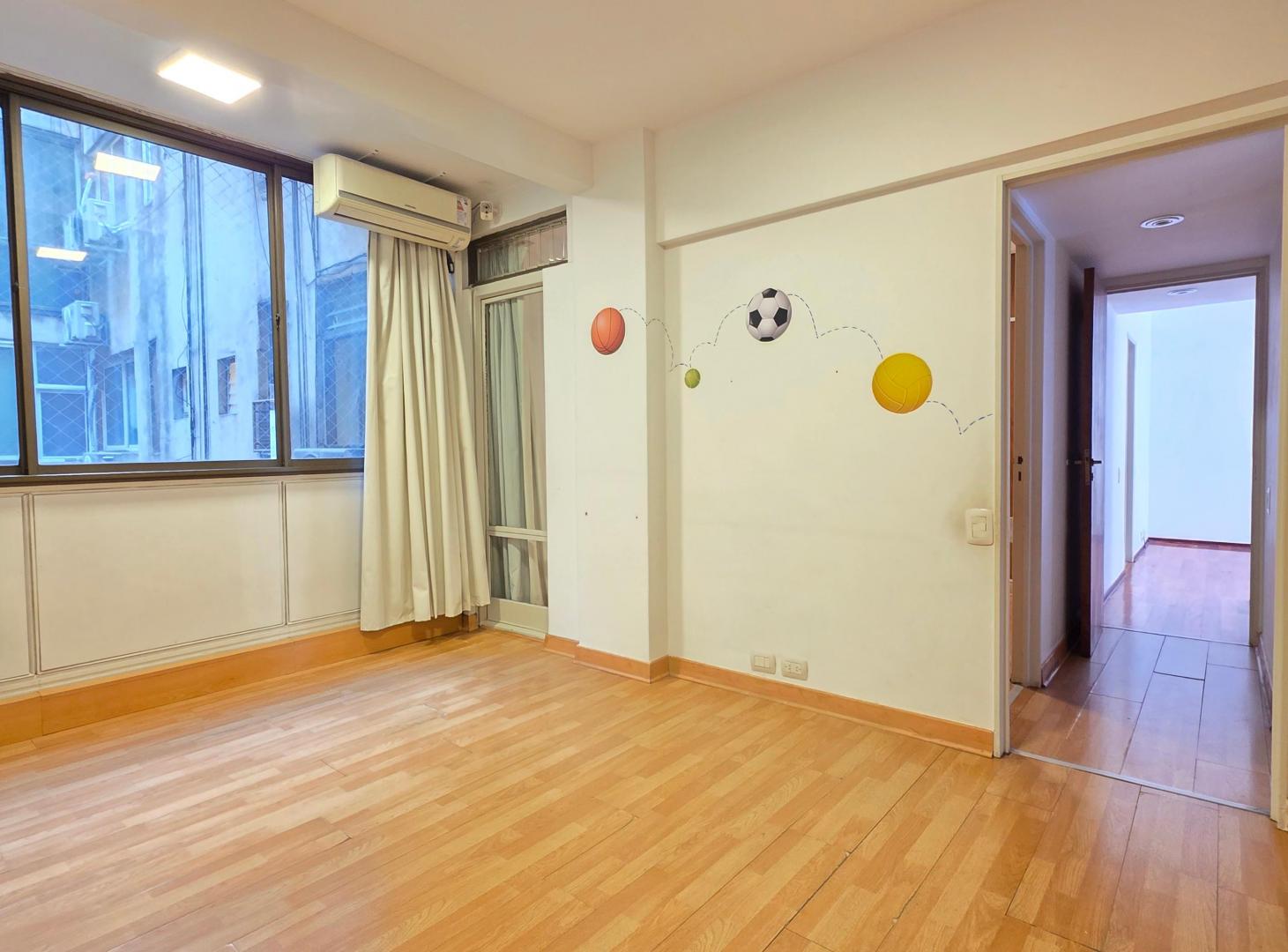 Las Cañitas Premium: 4 Ambientes con Palier Privado. Piso 6 . Con cochera y Excelente Luminosidad