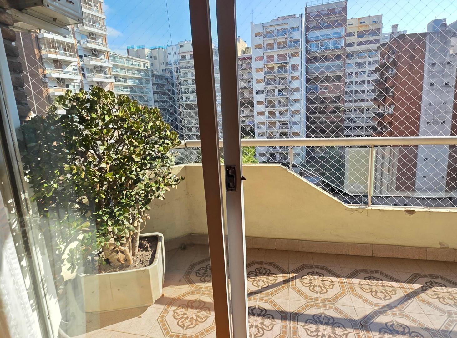 Las Cañitas Premium: 4 Ambientes con Palier Privado. Piso 6 . Con cochera y Excelente Luminosidad