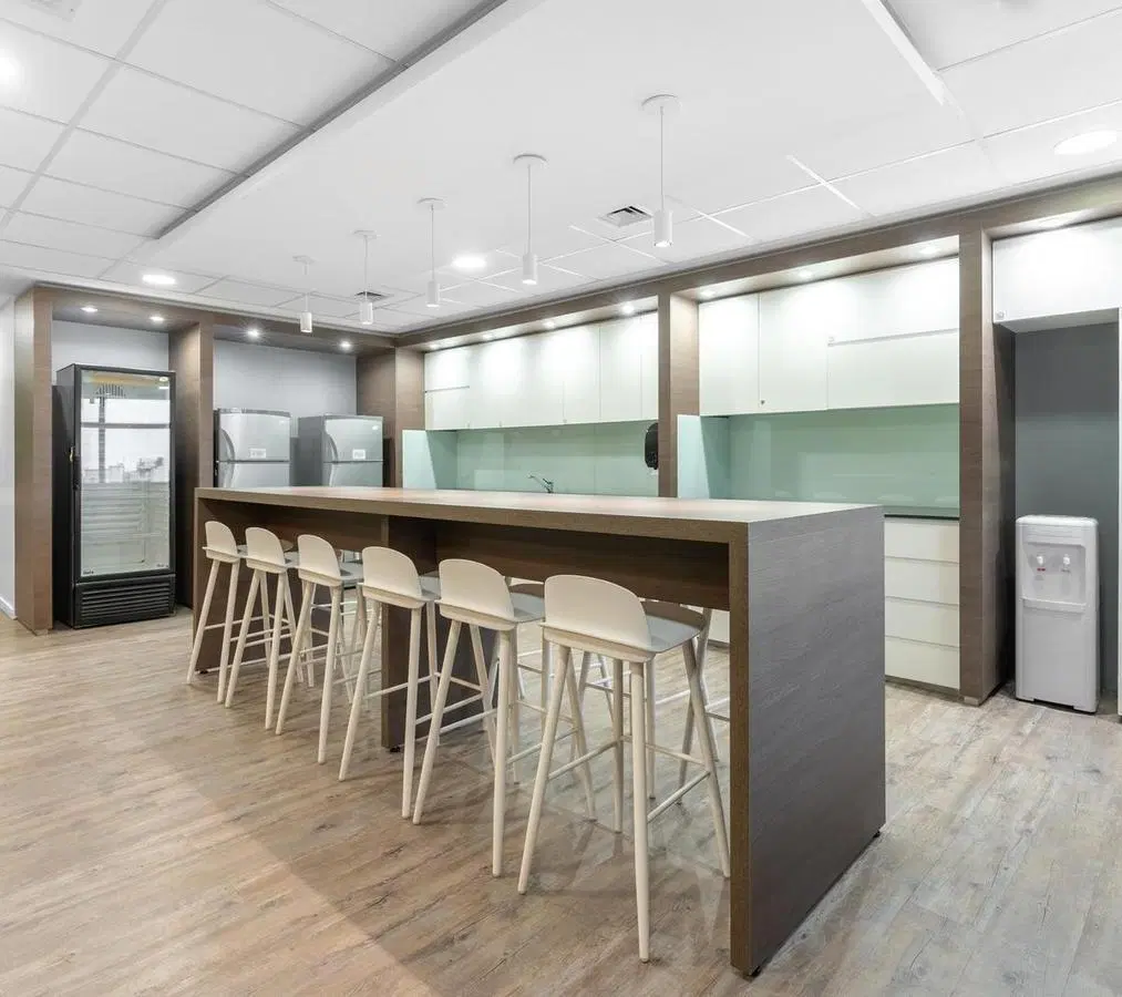 Espacio de oficina en renta para 3 personas en BUENOS AIRES, American Express Retiro 2
