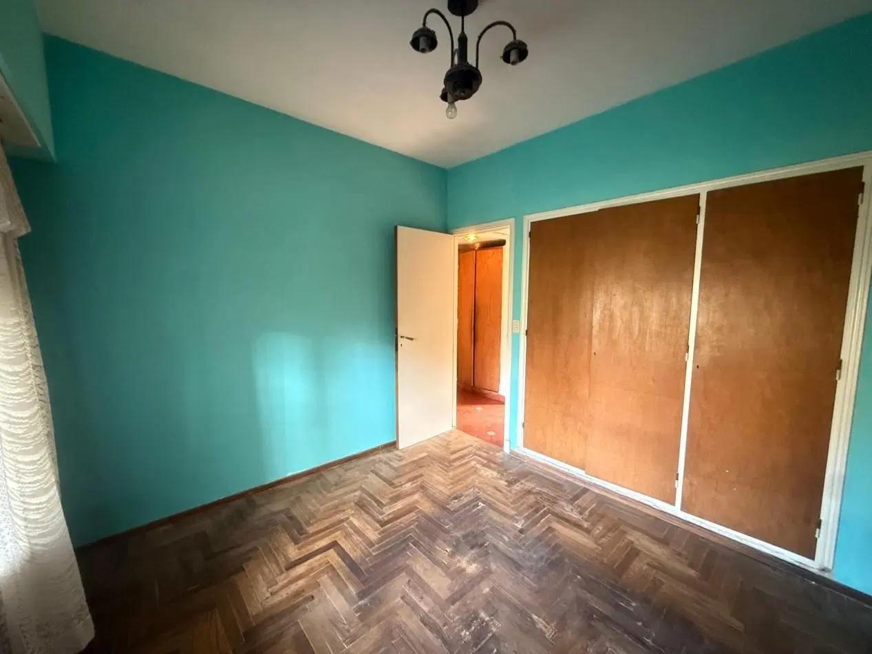 OPORTUNIDAD EN SAN CARLOS - CHALET A RECICLAR SOBRE LOTE DE 333 MTS2 5