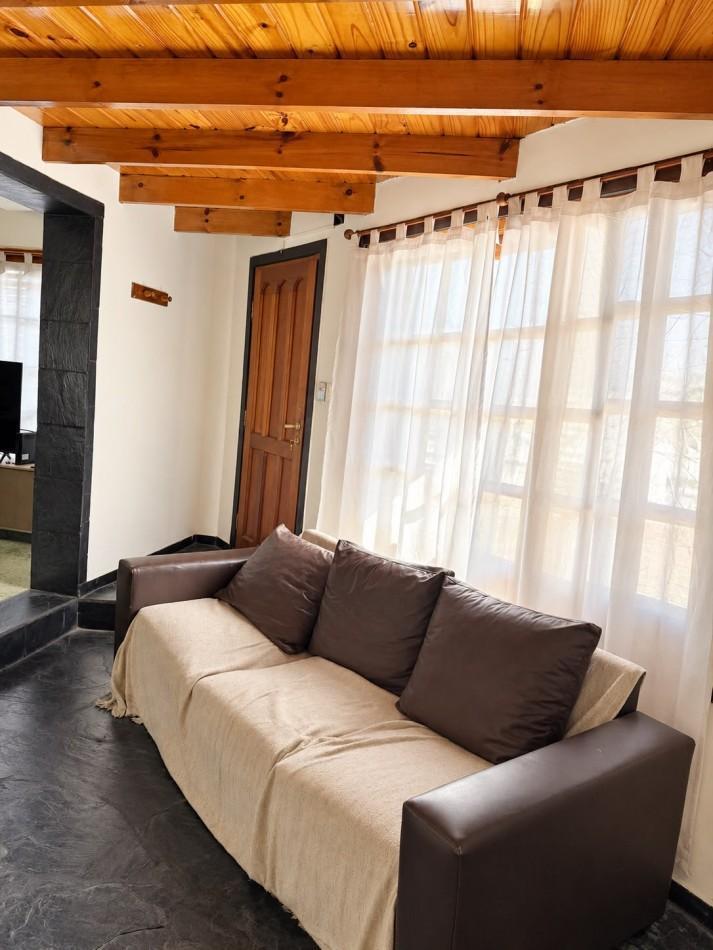 Foto de CHALET APTO CREDITO CON GARAJE DOBLE Y DEPARTAMENTO - BARRIO LOPEZ DE, imagen 5