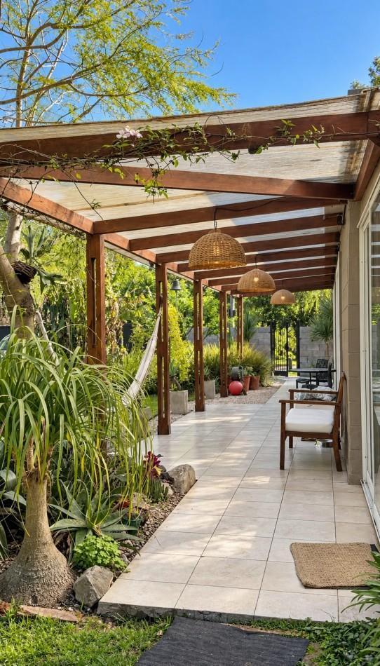 Foto de CASA EN VENTA EN BOSQUE PERALTA RAMOS - LOTE LINDERO OPCIONAL, imagen 2
