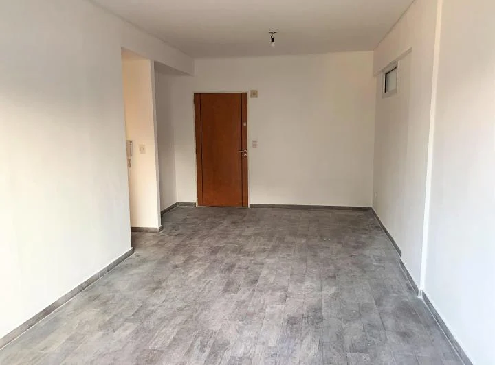 BOGOTA AL 2200 - Excelente unidad de 3 amb./frente con balcón - APTO PROFESIONAL 3