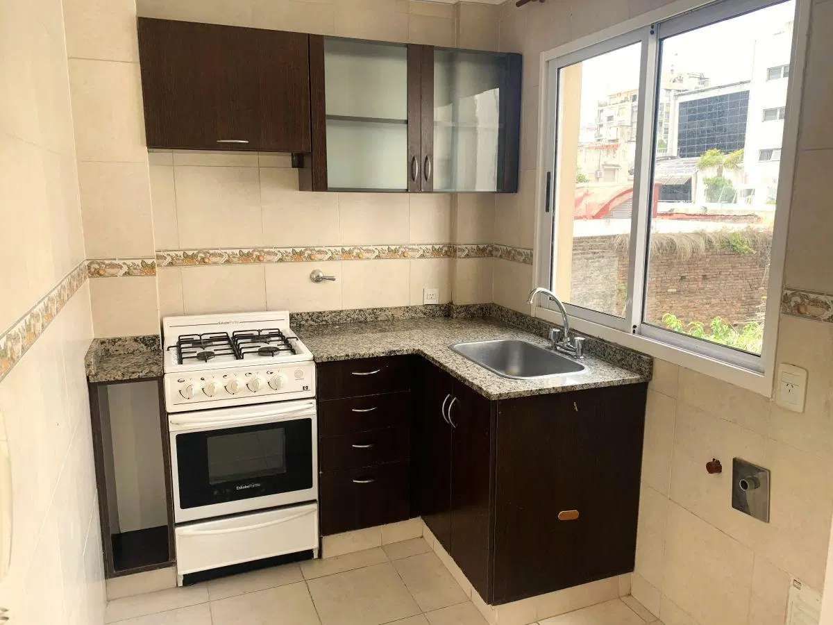 ROCAMORA AL 4400 - ESCELENTE UNIDAD E 2 AMBIENTES CON BALCÓN A/P 4