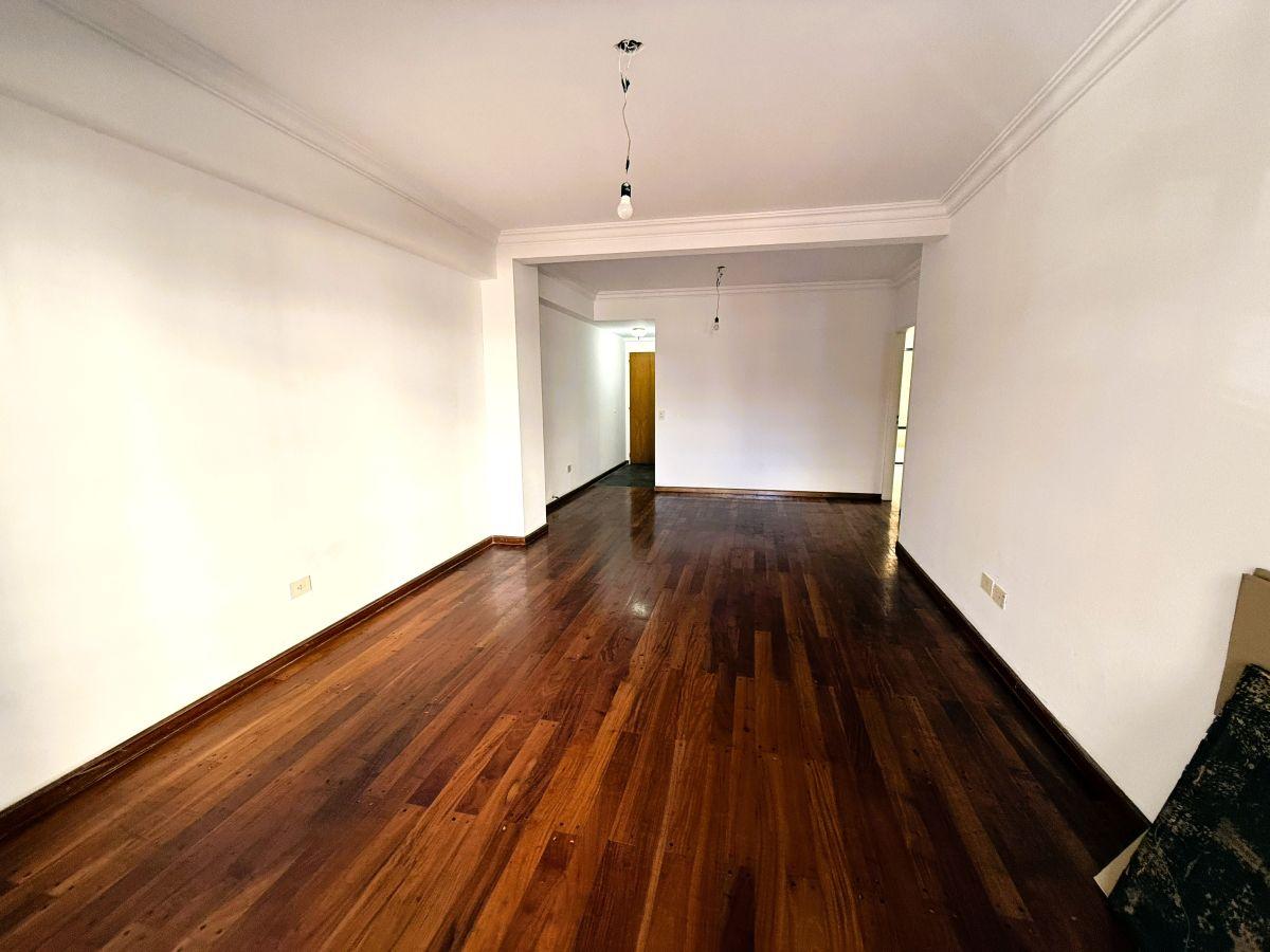Foto de EXCELENTE SEMIPISO DE CATEGORIA AL FRENTE CON BALCON Y PATIO, imagen 4