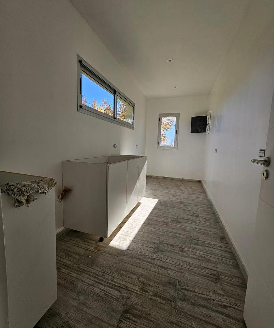 Foto de Casa de categoría a estrenar a la venta en Carlos Keen - Barrio privado, imagen 1