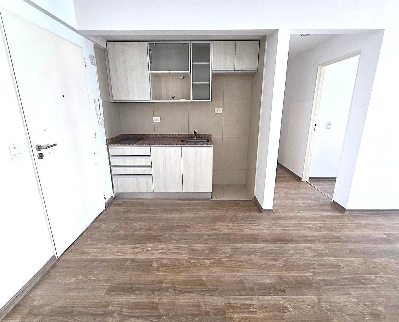 Foto de Alquiler Departamento 2 ambientes con balcón y amenities – Núñez, imagen 3