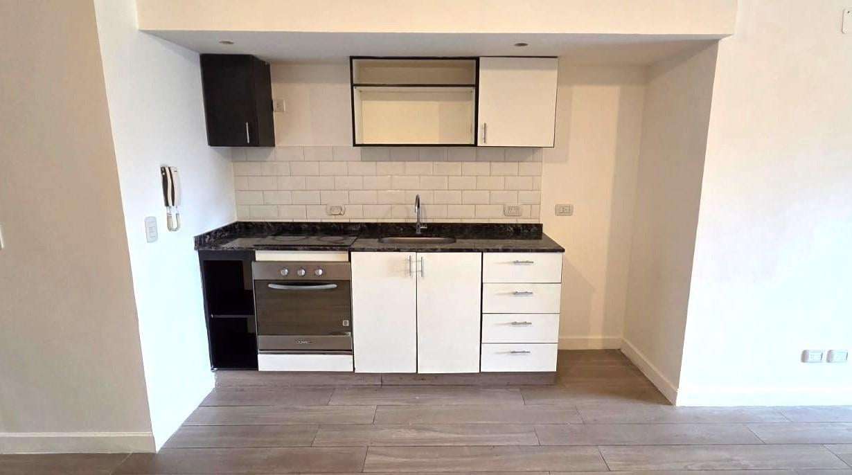 Foto de VENTA - MODERNO AMBIENTE DIVISIBLE CON BALCÓN, BAULERA Y AMENITIES, imagen 5