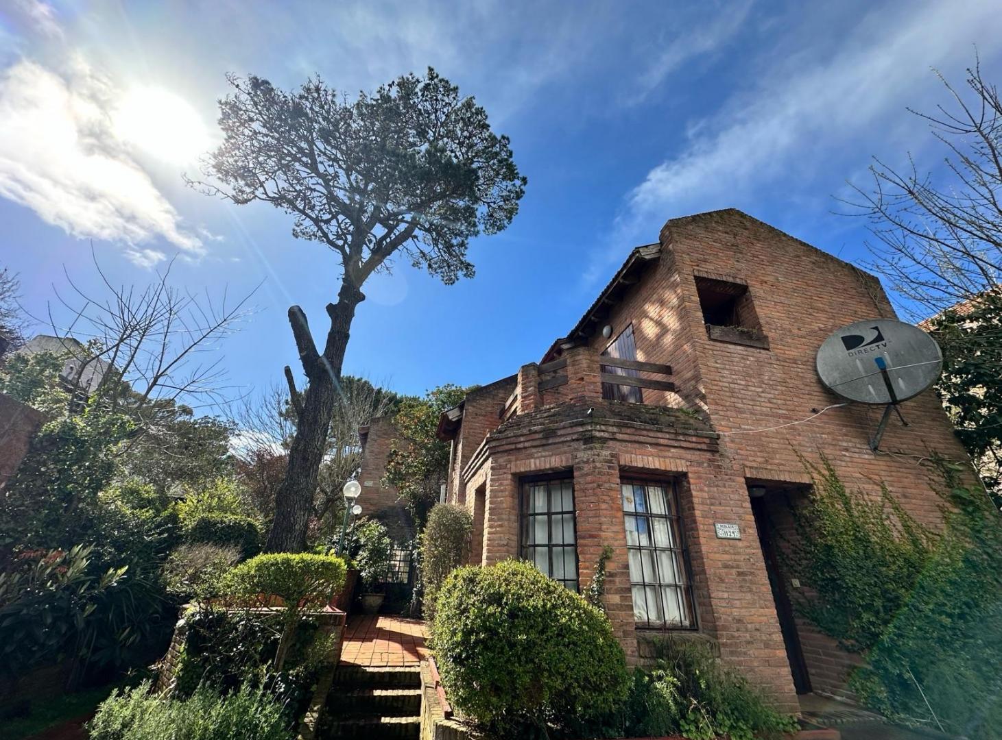 Foto de Hermoso duplex a la venta en Pinamar, imagen 2
